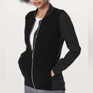 Lululemon Stand Out Sherpa Zip Jacket Sweater Pockets Black Size Fleece 6